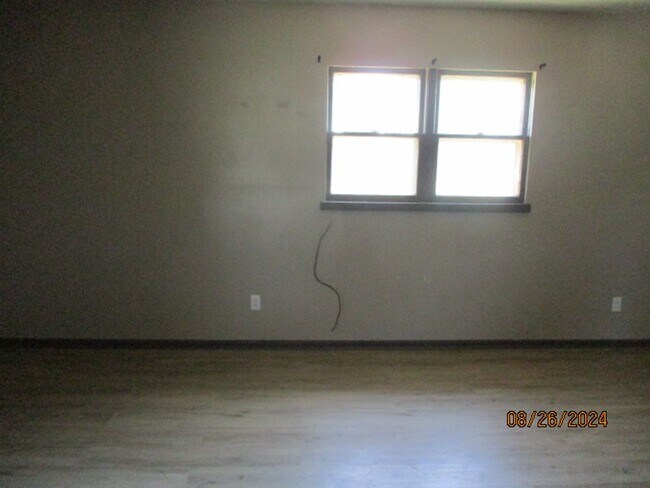 Foto del edificio - Charming 1-Bedroom Apartment in a Quaint Small Town!