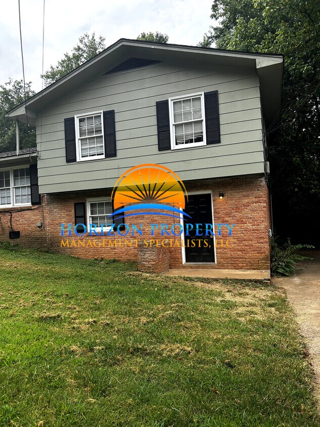 Foto principal - 2727 Clayton Dr NW