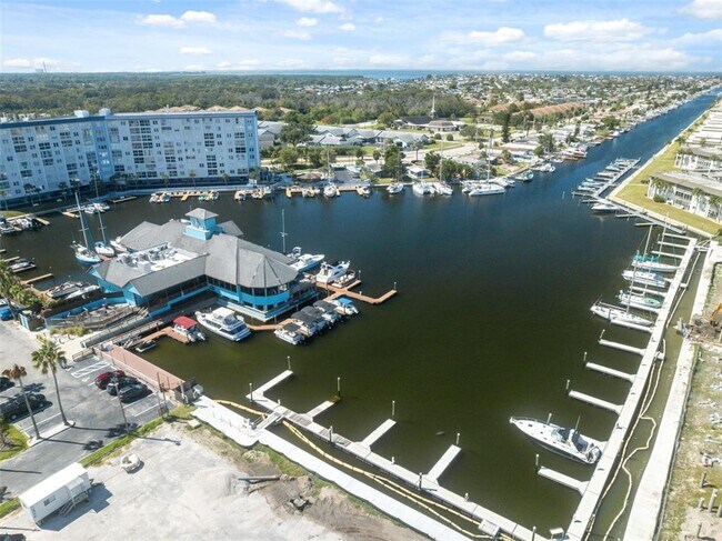 Foto del edificio - 4518 Garnet Dr