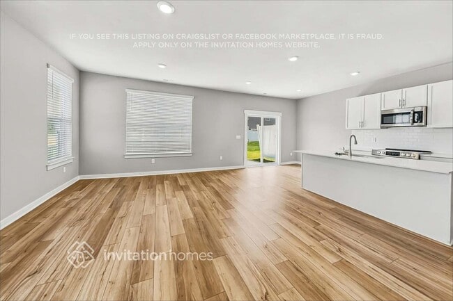 Building Photo - 786 Mickelson Wy