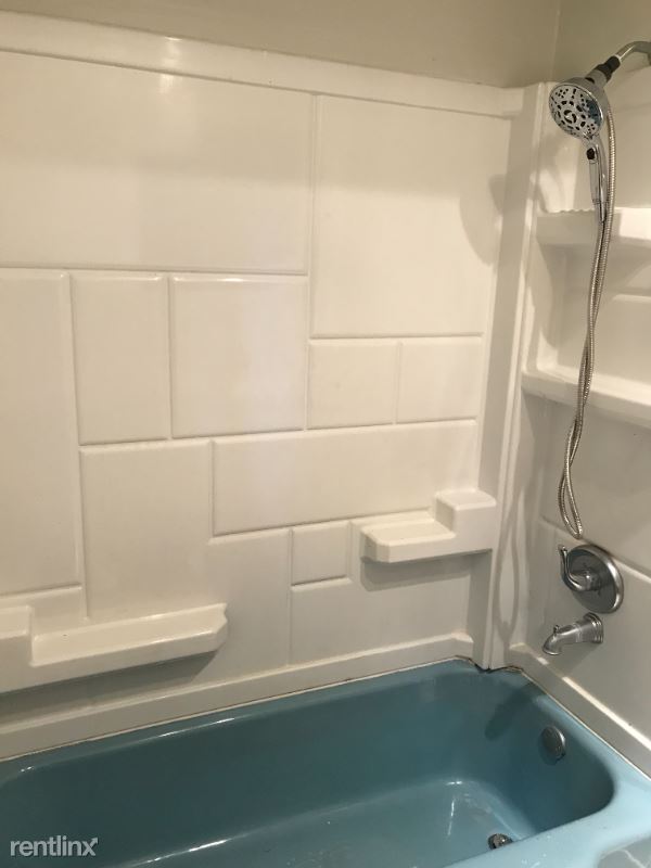Foto del edificio - 3 br, 1 bath House - 999 Hancock Ave.