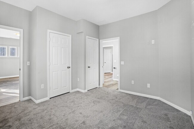 Building Photo - 319 6th St NW