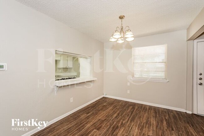 Building Photo - 3747 Happy Canyon Dr