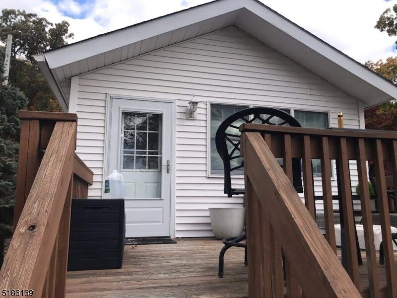 Primary Photo - 13 N Alpine Dr