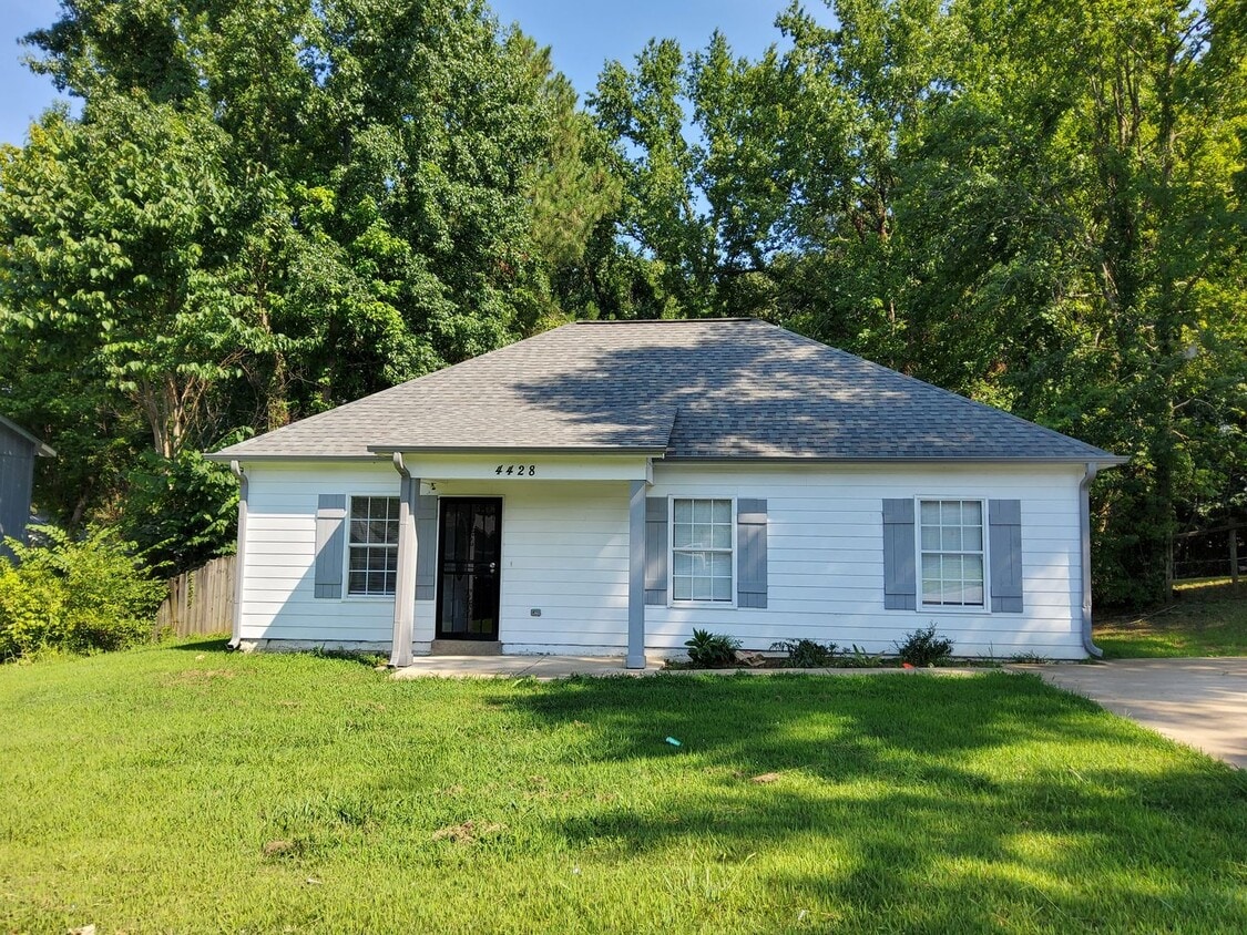 Primary Photo - Welcome to Feels Like Home in Memphis, TN!