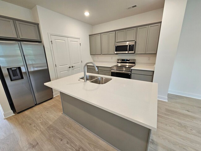 Building Photo - South Knoxville Brand New Construction uni...