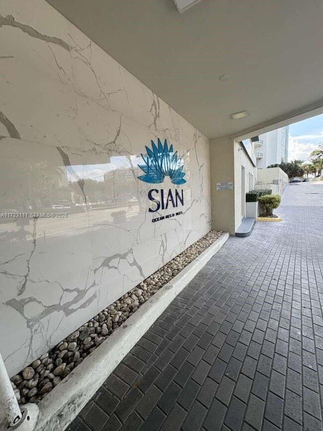 Foto del edificio - 4001 S Ocean Dr