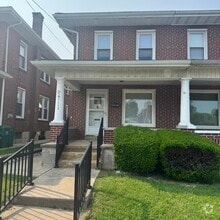 Building Photo - 1117 Fern Ave
