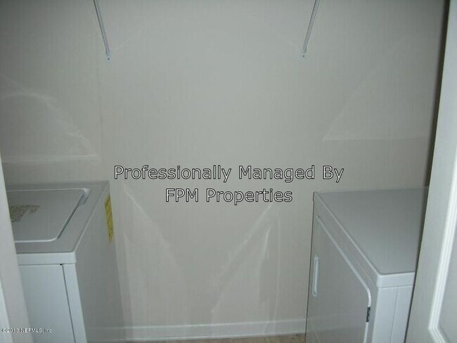 Building Photo - 25 Jardin De Mer Pl