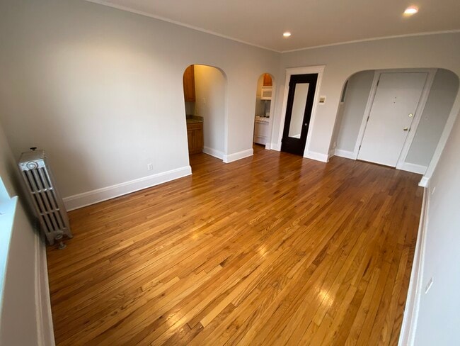 Building Photo - 119 Highland Ave