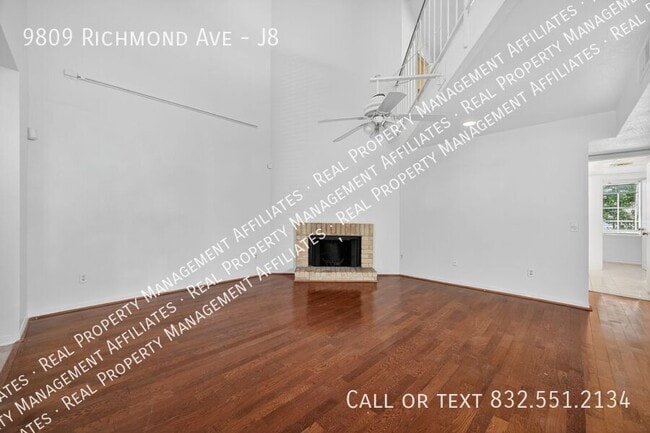 Foto del edificio - 9809 Richmond Ave.