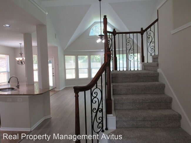 Building Photo - 4 br, 2.5 bath House - 13038 Sweetgum Shor...