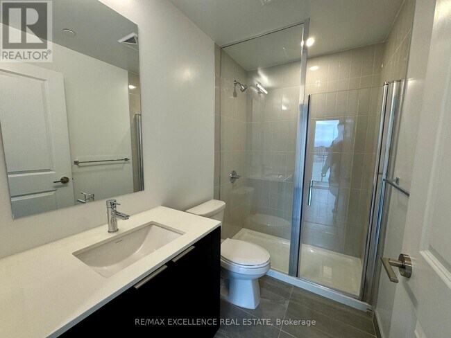 Building Photo - 15 Skyridge Dr