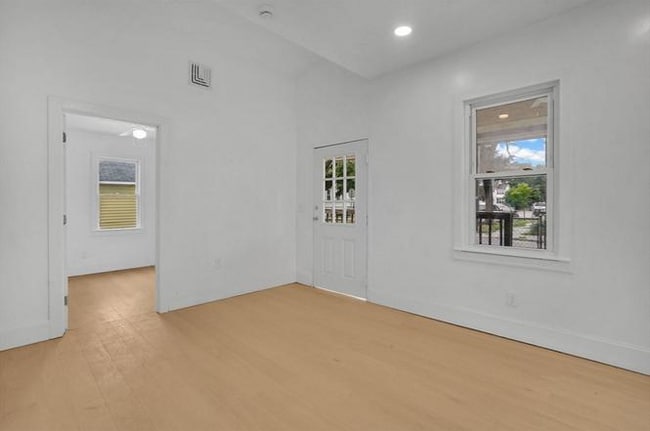 Foto del edificio - 140 Wait St