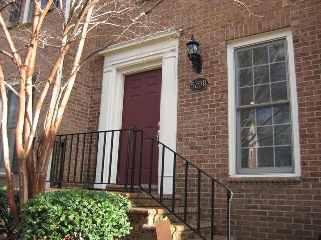 Primary Photo - 520 N Poplar St