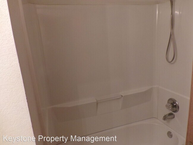 Foto del edificio - 3 br, 2 bath House - 5013 Landmark Road