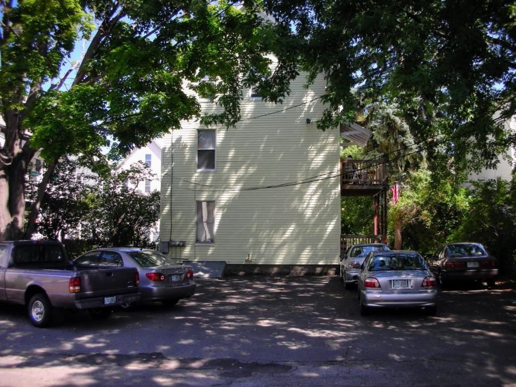 Building Photo - 201 Green St