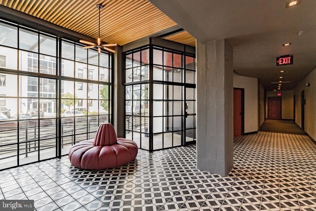 Foto del edificio - 1701 Tulip St