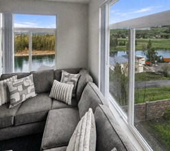 Interior Photo - Arborview on the River