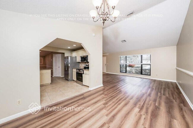 Foto del edificio - 845 Daffodil Dr