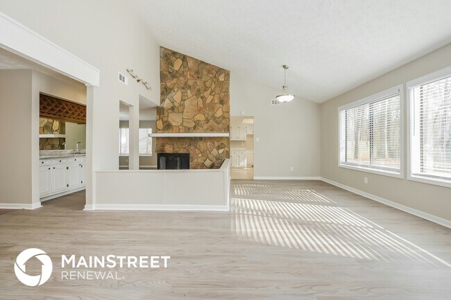 Foto del edificio - 749 Post Rd Ln