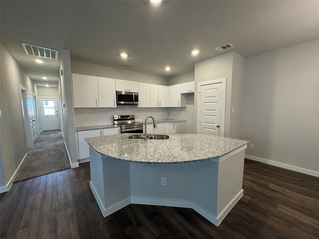 Foto del edificio - 9906 Grosbeak Ln