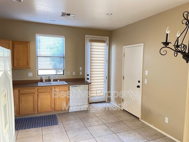 Building Photo - 7312 E Northridge Cir