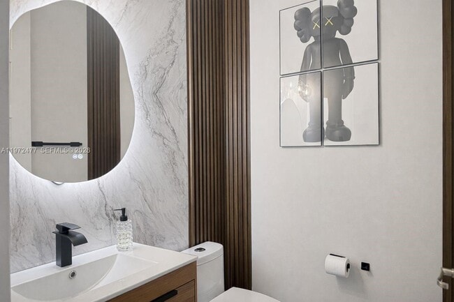 Foto del edificio - 829 NE 191st St