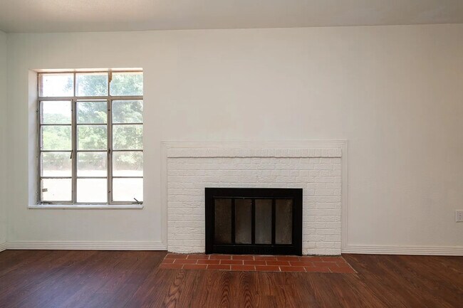 Foto del edificio - 3444 S Garrett St