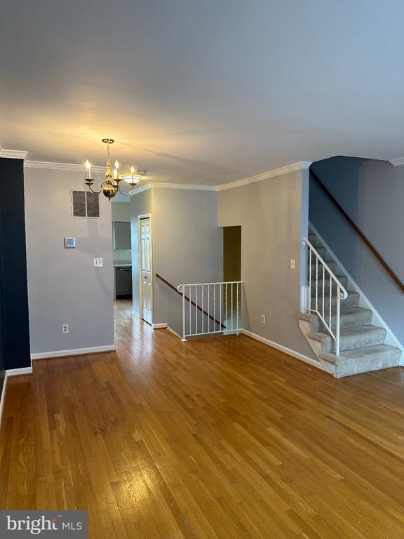 Building Photo - 942 S Rolfe St