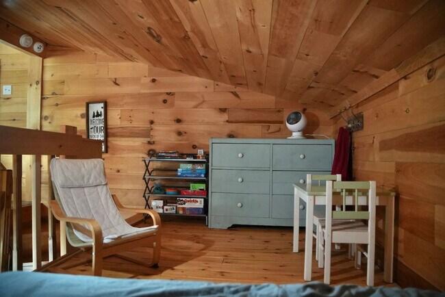 Photo du bâtiment - 529c Rue Principale