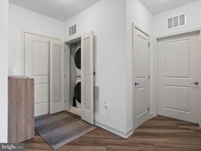 Foto del edificio - 10755 Fairgrounds Dr