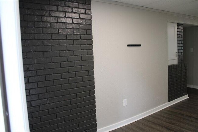 Foto del edificio - 2234 Hurt Rd SW