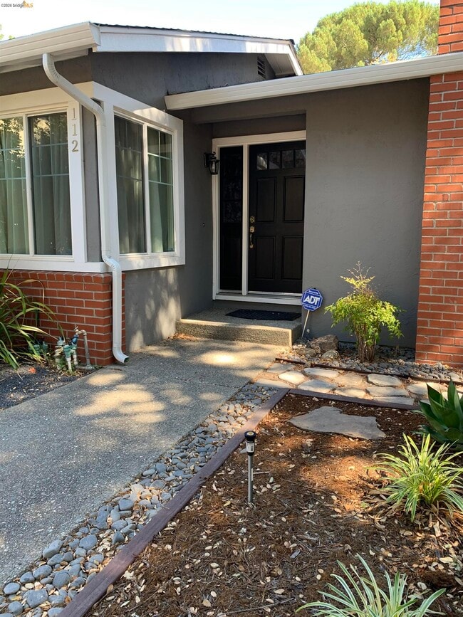 Building Photo - 112 Rosemont Ct