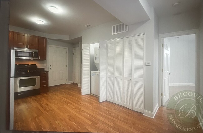 Foto del edificio - 7528 N Seeley Ave