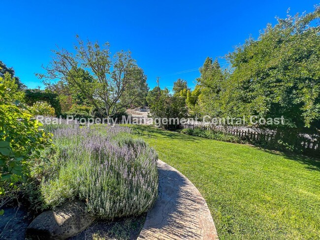 Foto del edificio - AVAILABLE SEPTEMBER - Nice Home in Atascad...