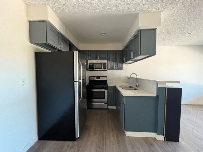 Interior Photo - 12128 Ramona Ave