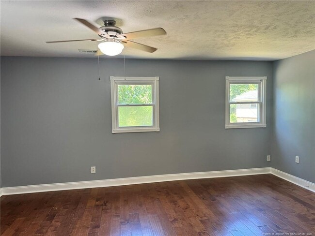 Building Photo - 6607 Sherrod Pl