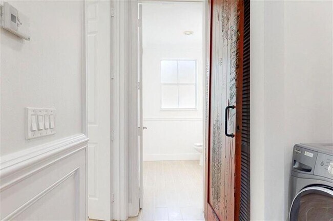 Foto del edificio - 3906 Monarch Ln