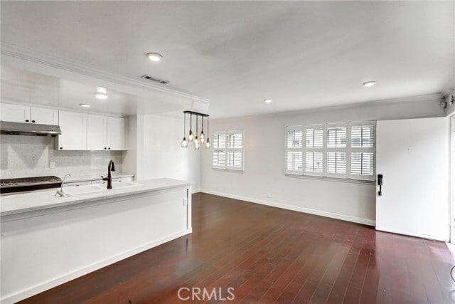 Foto del edificio - 3043 N White Ave