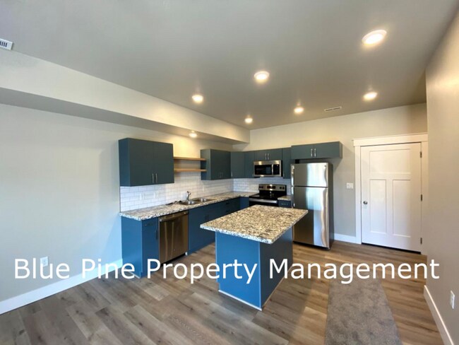 Foto del edificio - 359 N 3rd West St