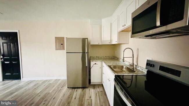 Foto del edificio - 515 Broadway St