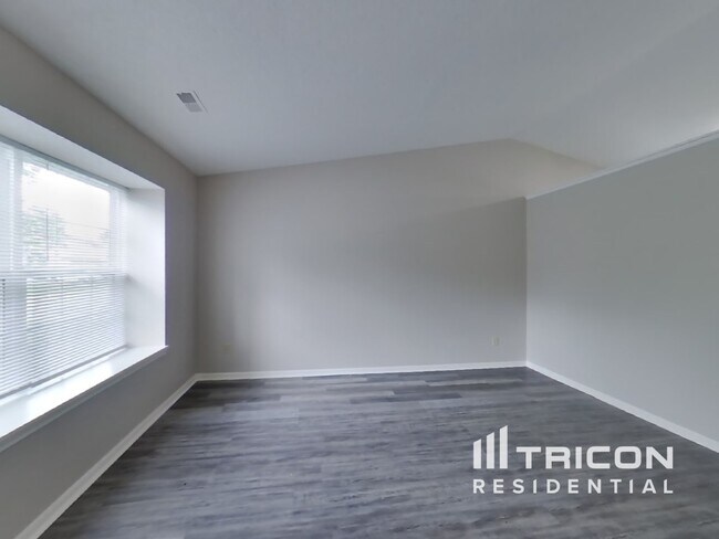 Foto del edificio - 2826 Driving Wind Way