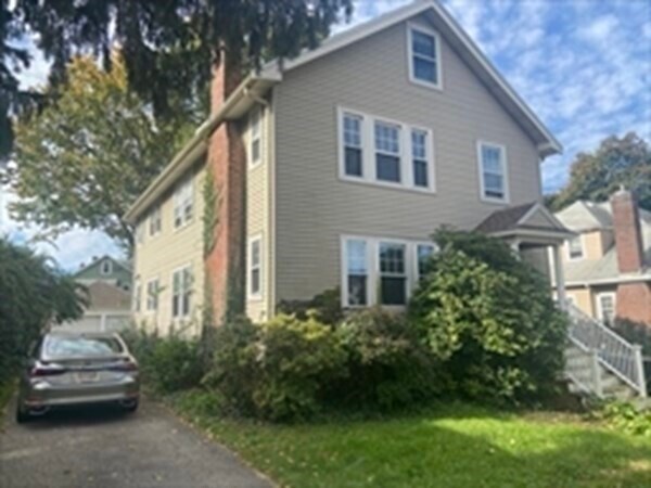 Foto principal - 39-41-41 Upland Rd