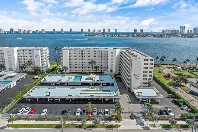 Foto del edificio - 301 Lake Shore Dr