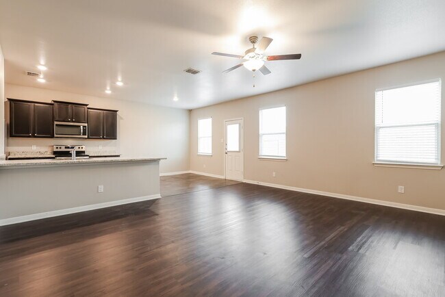 Foto del edificio - 3889 Northaven Trail