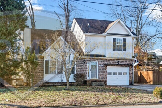 Building Photo - 996 Roedeer Dr