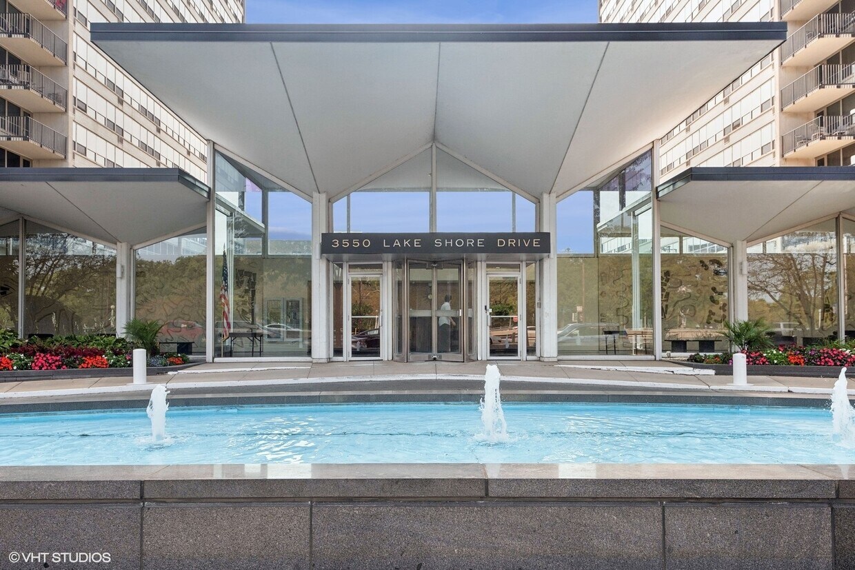 Foto principal - 3550 N Lake Shore Dr
