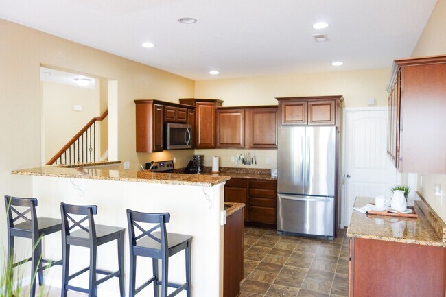 Foto del edificio - Spacious 3 Bed 3 Bath Home Close to Peters...