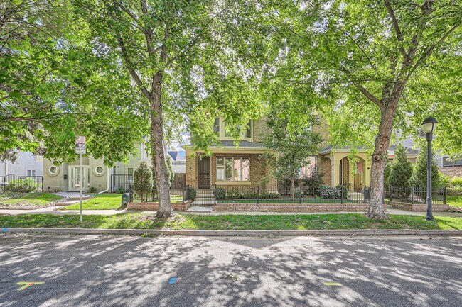 Foto del edificio - 247 S Garfield St